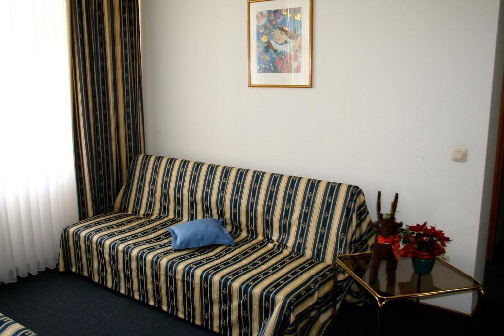 Hotel Am Schloss Borbeck Essen Habitación foto