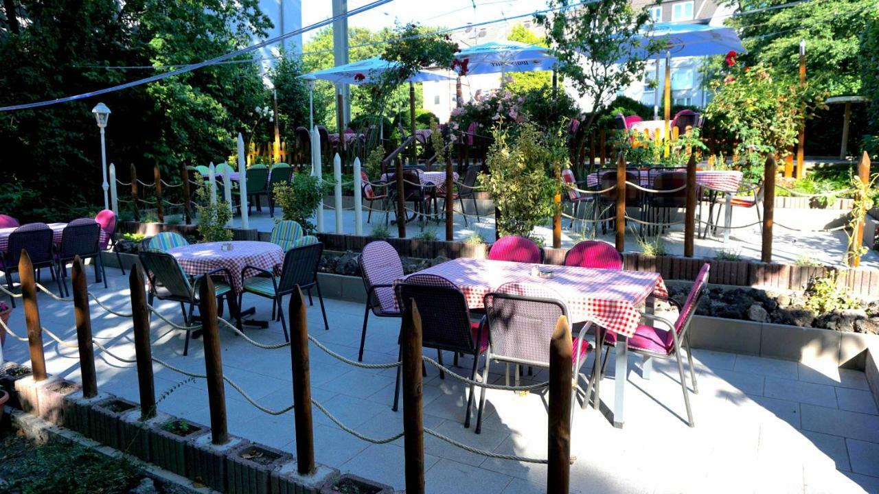 Hotel Am Schloss Borbeck Essen Exterior foto